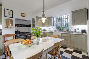 Photo 30- click for photo gallery